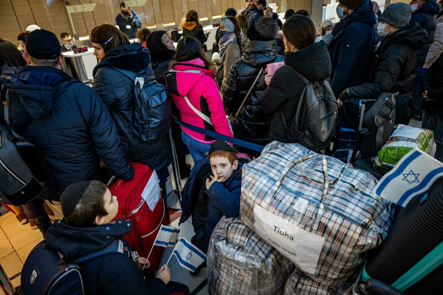  еврейские беженцы из Украины в аэропорту Кишинева 