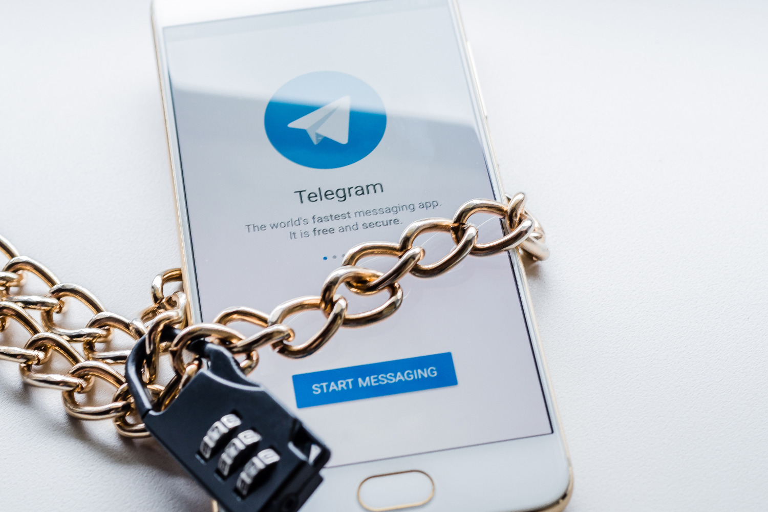 «Роскомнадзор» снова заблокировал Telegram - и немедленно передумал