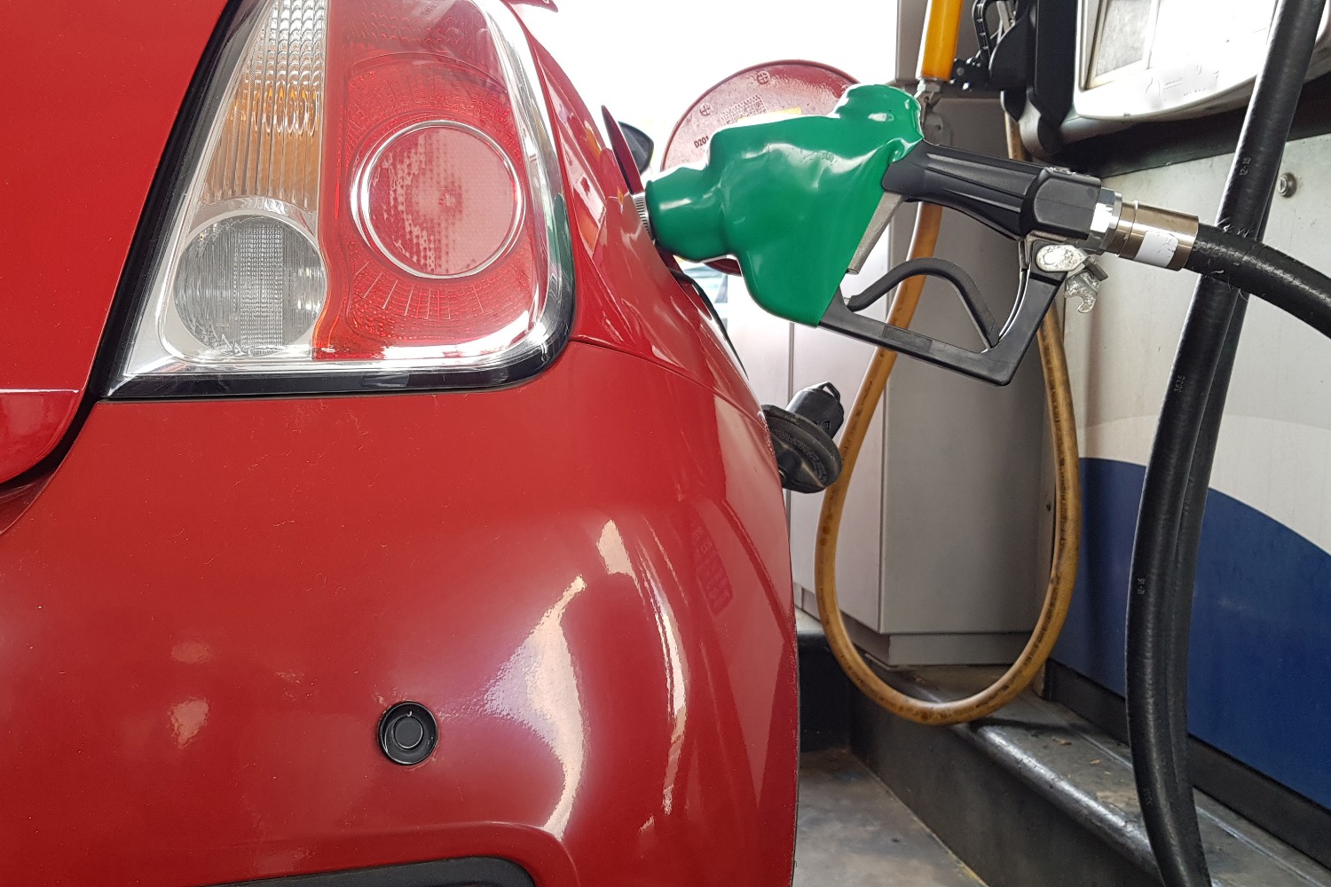 Цены на бензин: минюст дал добро на продление частичной отмены акцизного налога