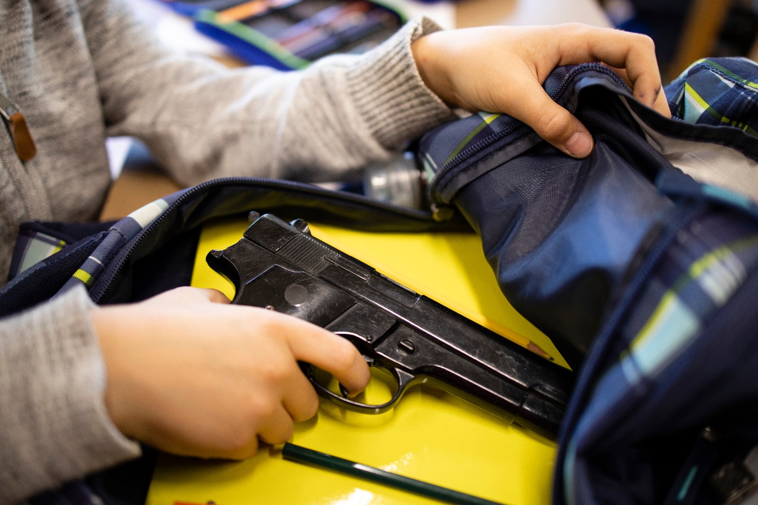 США: 6-летний мальчик выстрелил в учительницу в классе 