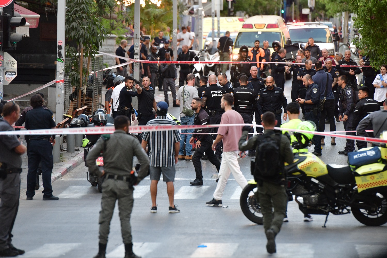 Теракт в центре Тель-Авива: в больнице скончался раненый патрульный инспектор