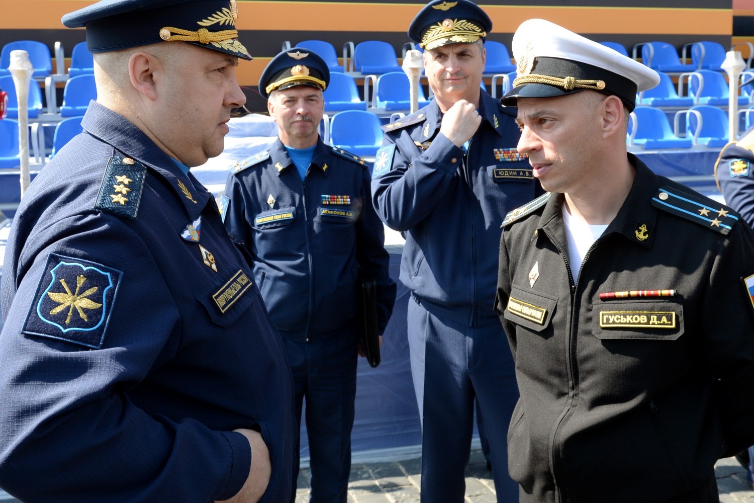 Издание Рolitico нашло генерала Суровикина: он не бедствует