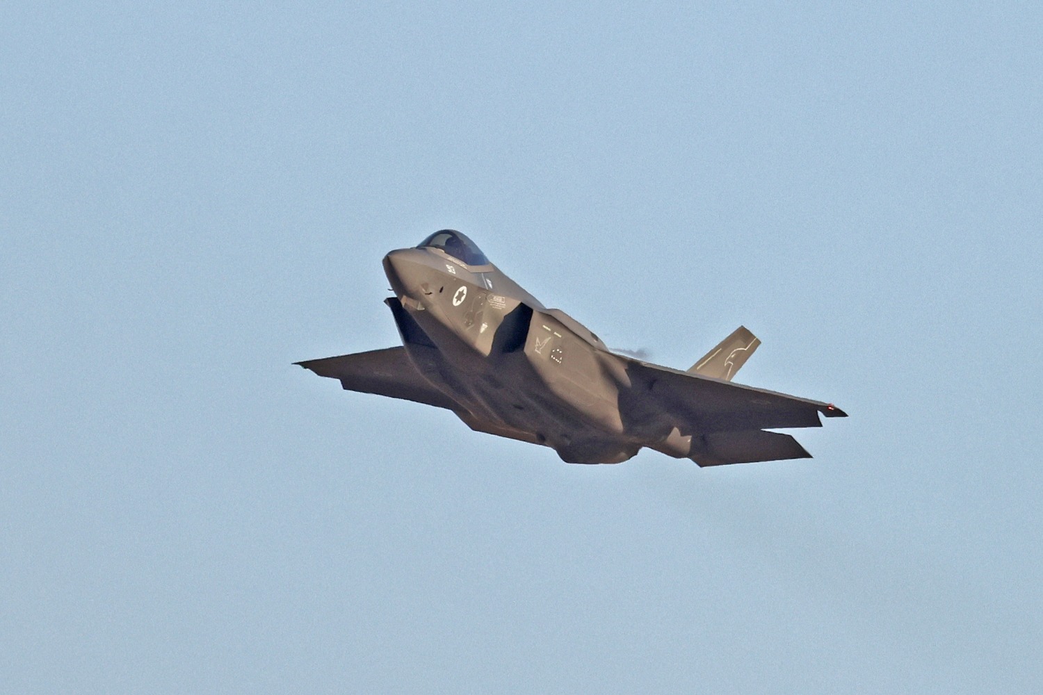  Нидерланды прекращают поставку Израилю запчастей для F-35 