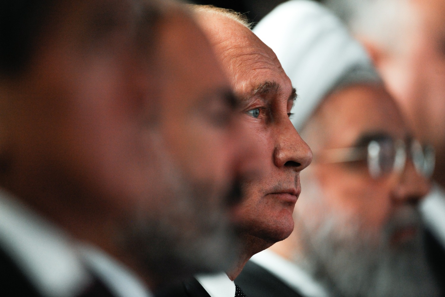 Путин в разговоре с Раиси призвал проявлять разумную сдержанность