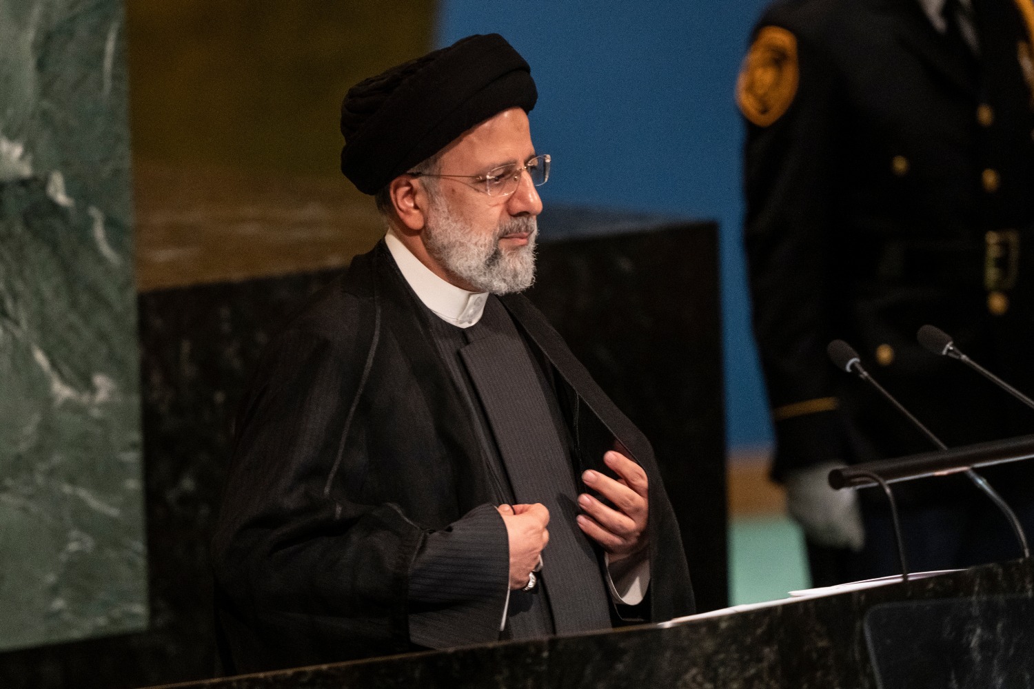 Раиси пообещал уничтожить Израиль в случае атаки на Иран