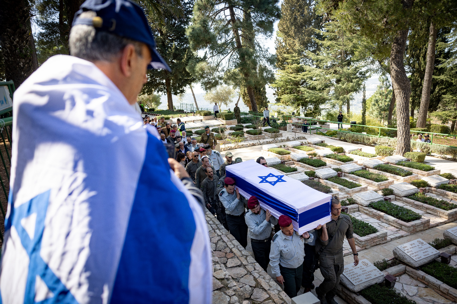 «Яд ле-Баним» опасается неприличных стычек на военных кладбищах в День поминовения