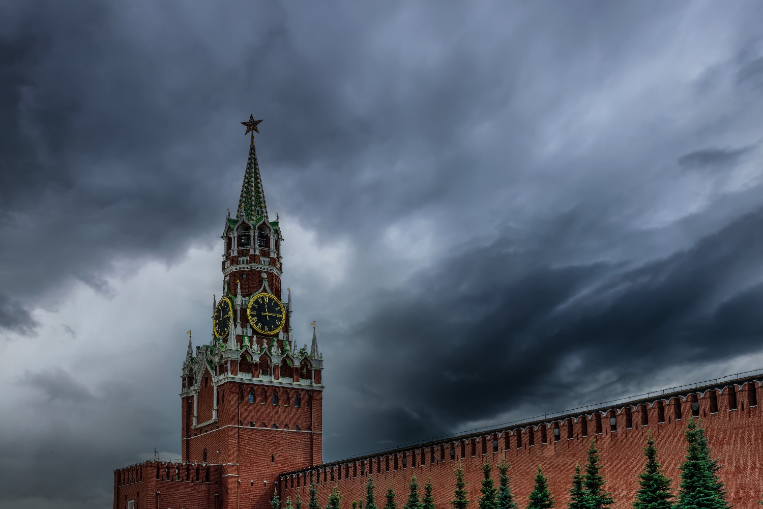«Чистка рядов» в Кремле продолжается: арестован главный кадровик Минобороны РФ