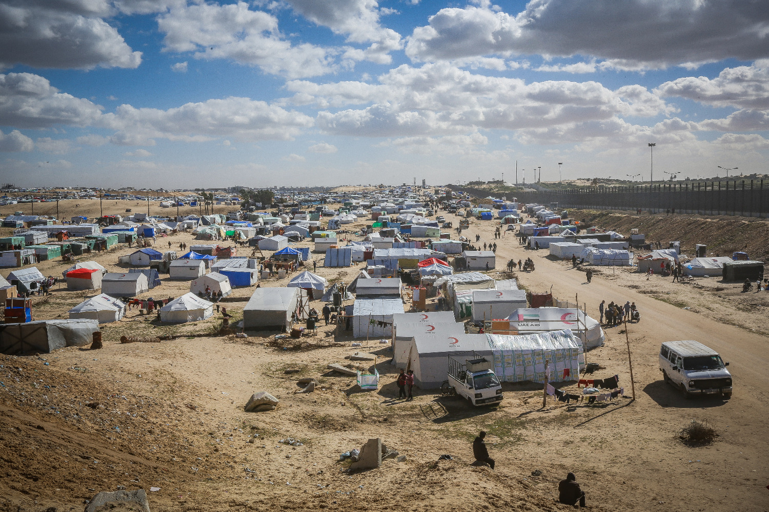 Расследование NYT: ЦАХАЛ не говорит всей правды об ударе по лагерю беженцев в Рафиахе