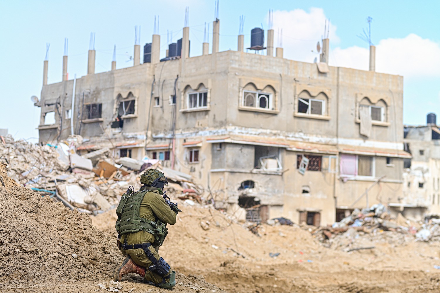 Специалист по городским боям: «Мир подходит к Израилю с двойными стандартами. таких требований нет ни к кому»
