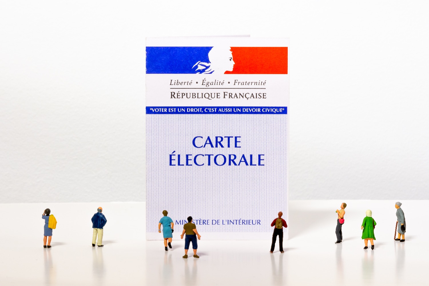 На выборах во Франции победил левый блок «Народный Фронт»