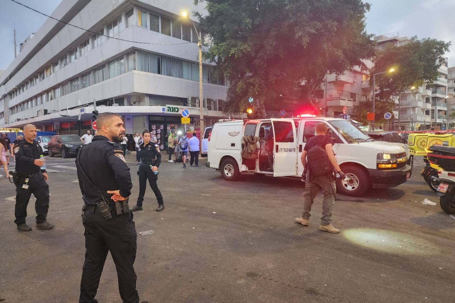 Рассказы очевидцев взрыва в Тель-Авиве: беспилотник хуситов видели и слышали многие люди