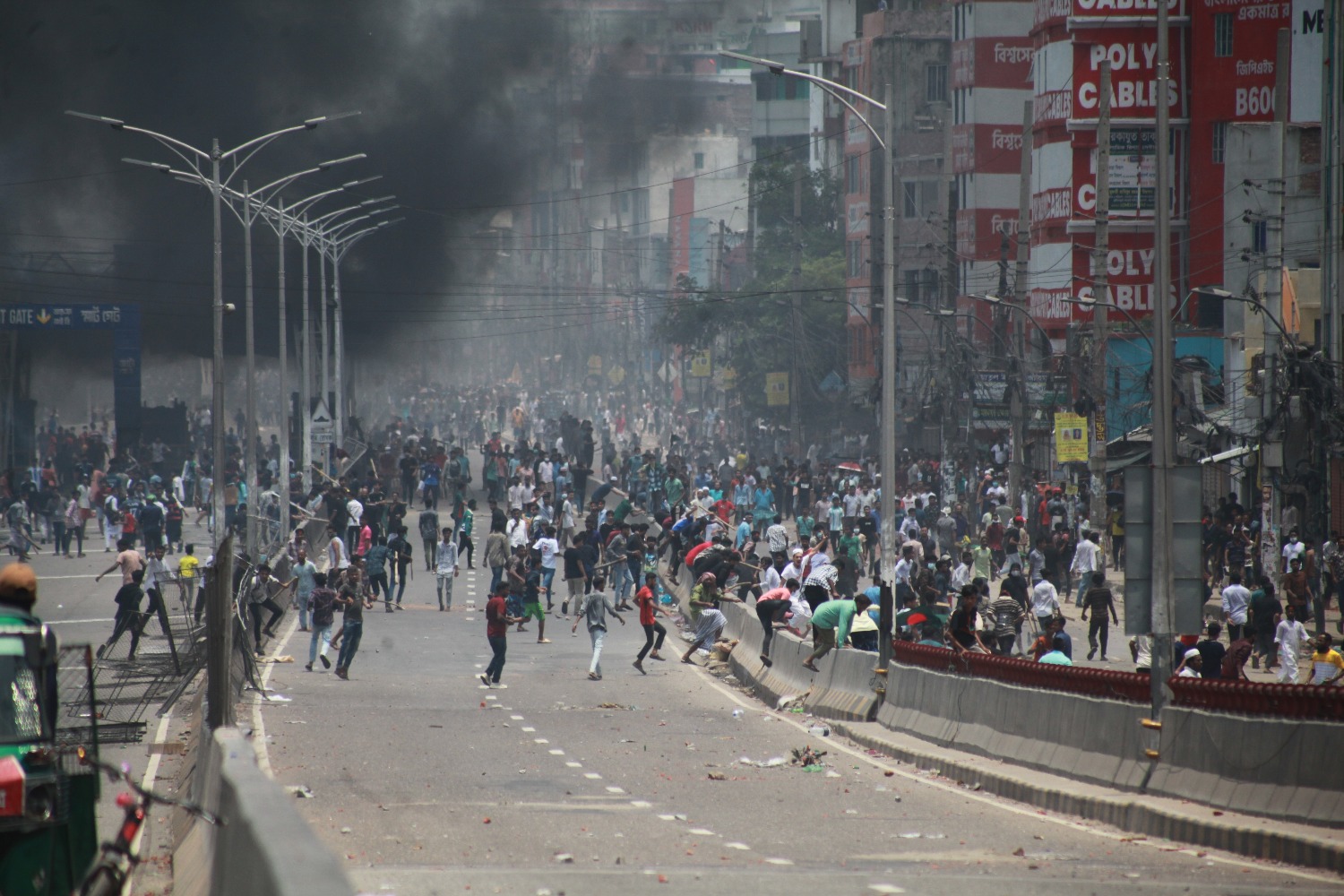 Более 110 человек погибли, сотни ранены в студенческих протестах в Бангладеше
