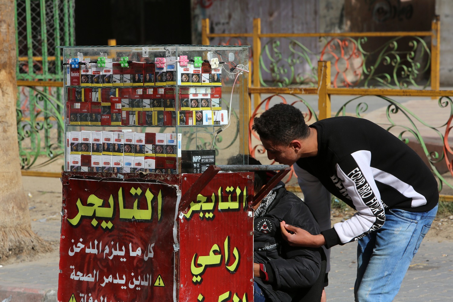 Цены на сигареты в Газе подскочили до 2 тысяч шекелей за пачку