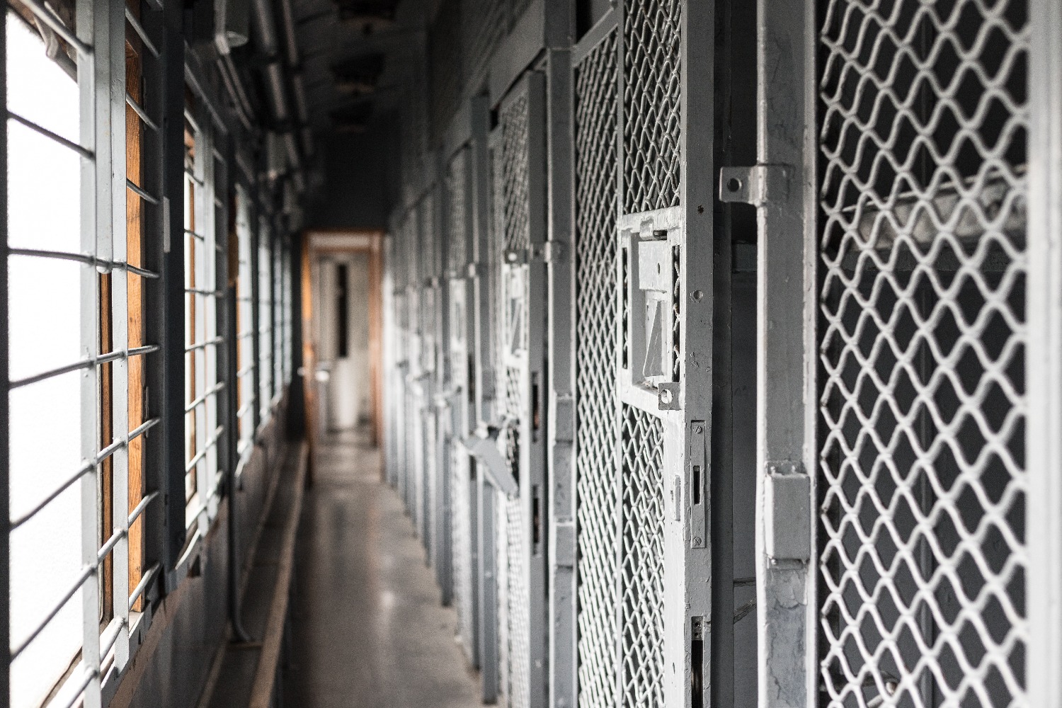 Amnesty International призвали МУС к срочному расследованию пыток в Сде Тейман